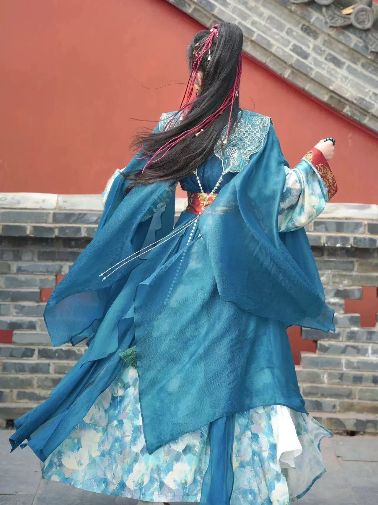 Wei Jin Xianxia Costume - Azure Dragon 游龙赋 (Preorder)