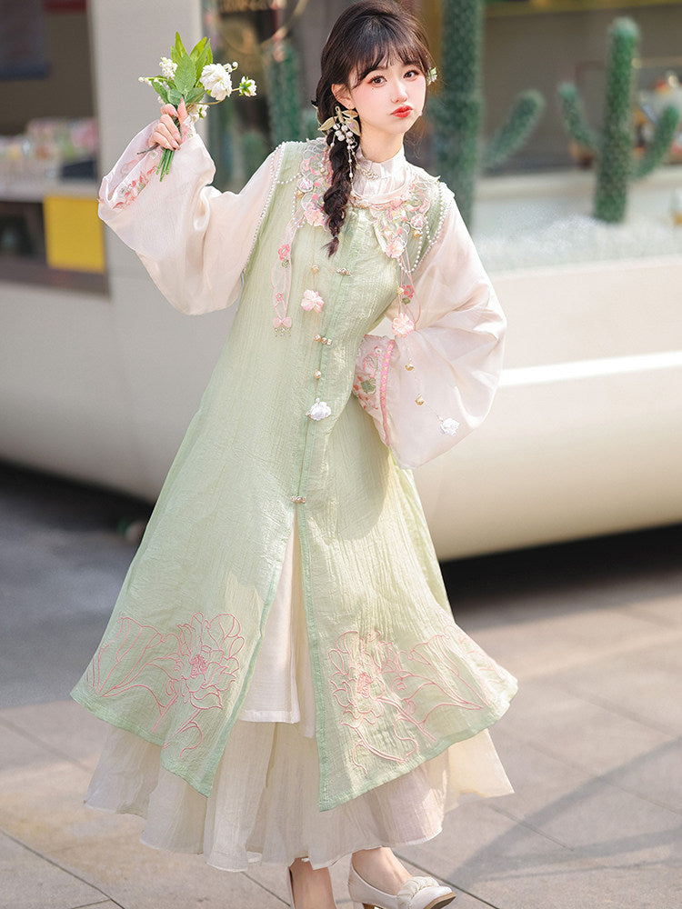 Ming Dynasty Modern Hanfu Floral Vest and Beige Robe - Moon on Lotus 荷上月