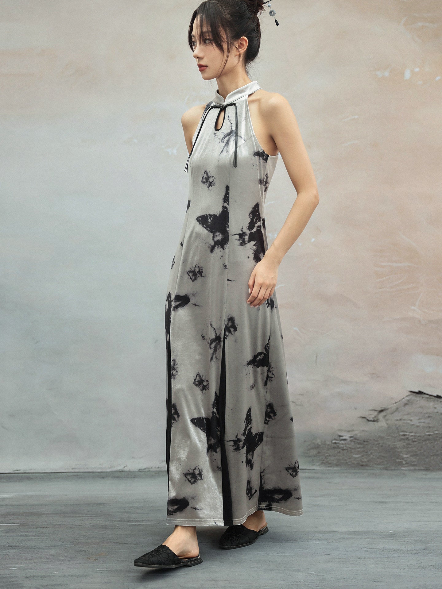New Chinese Style Summer Retro Halter Neck Silver Butterfly Shadow Print Sleeveless Cheongsam Dress