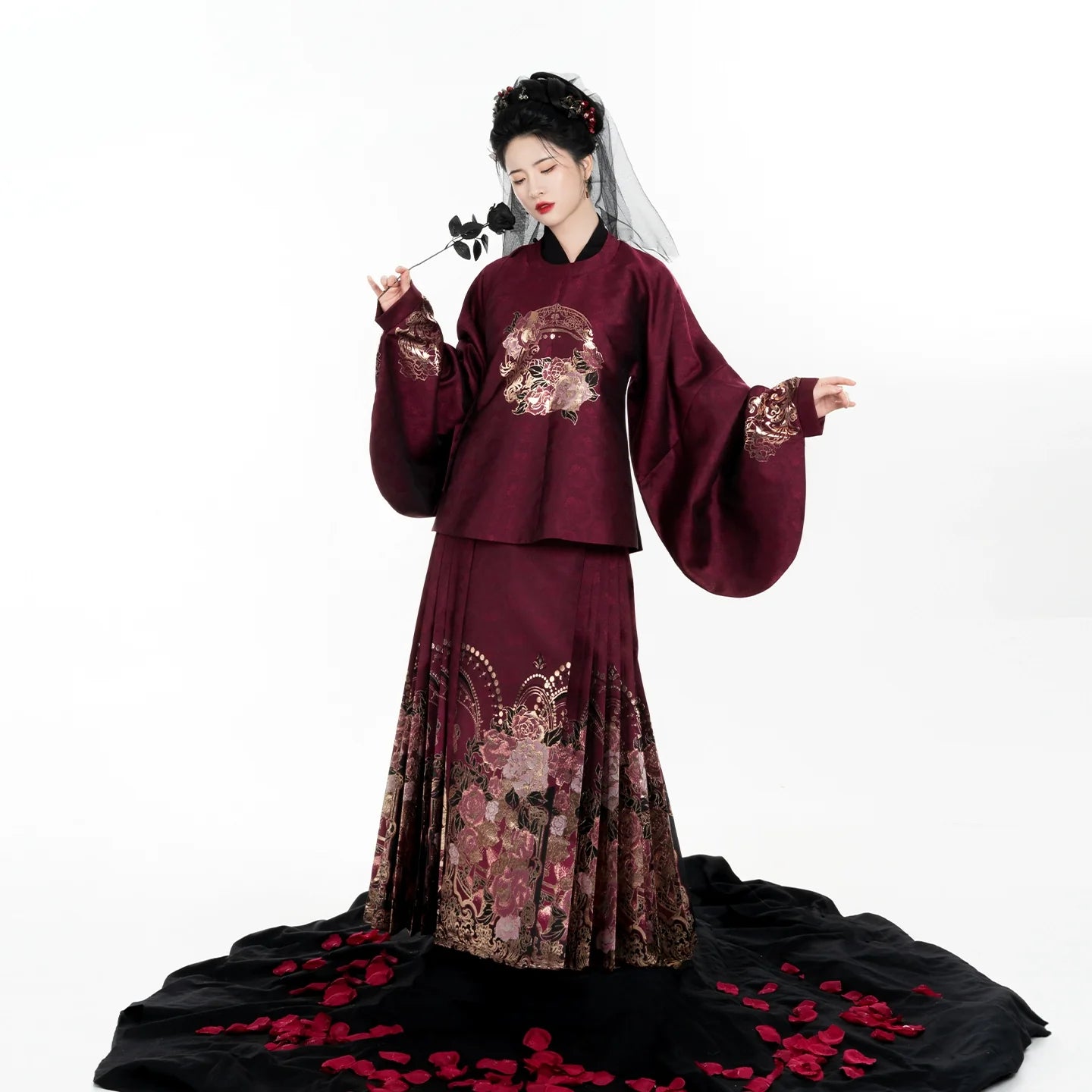 Ming Dynasty Modern Hanfu Mamianqun Outfit - Eternal Night Rose 永夜玫瑰