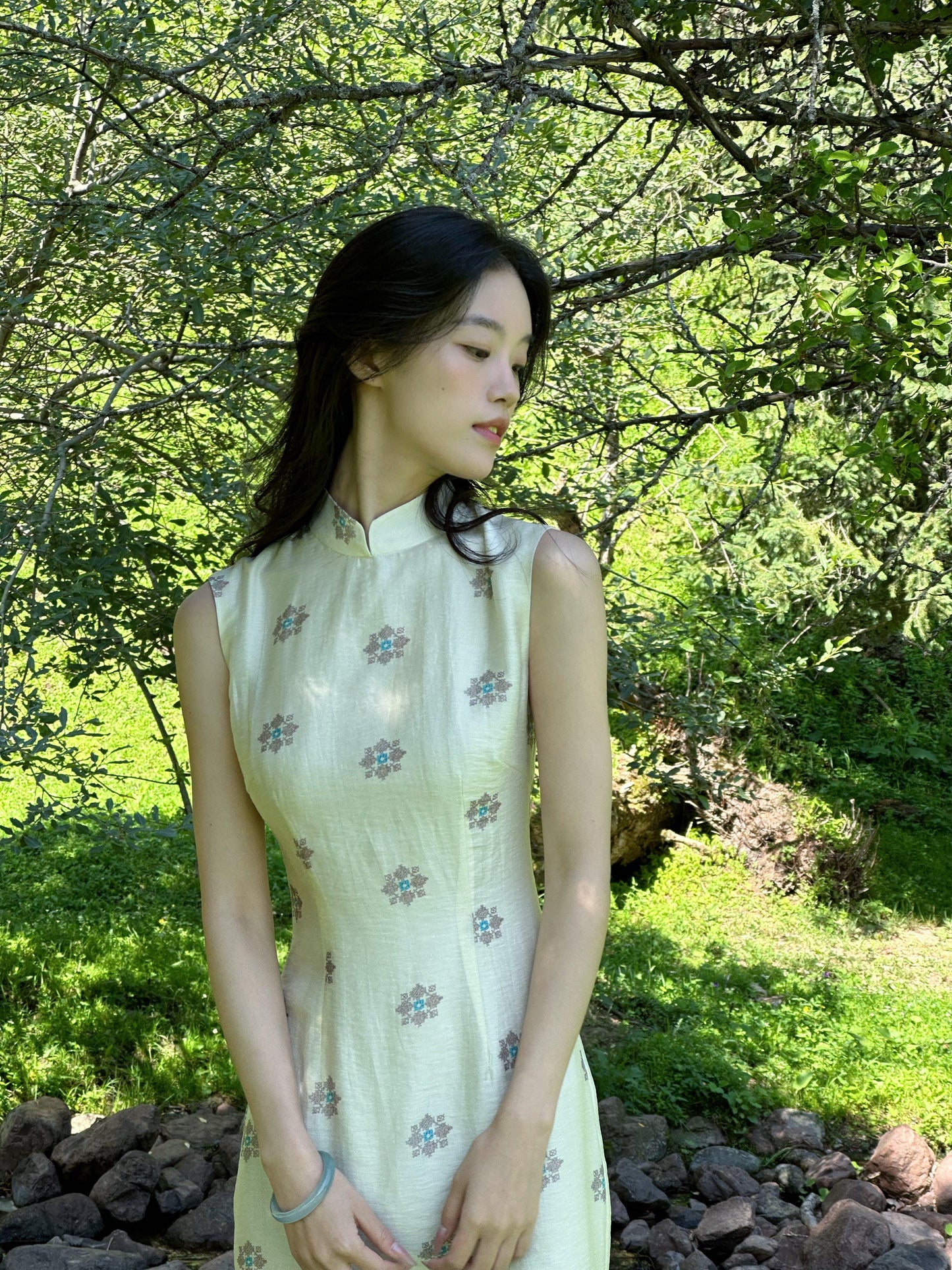 Sleeveless Tencel Hemp Long Cheongsam | Qumu