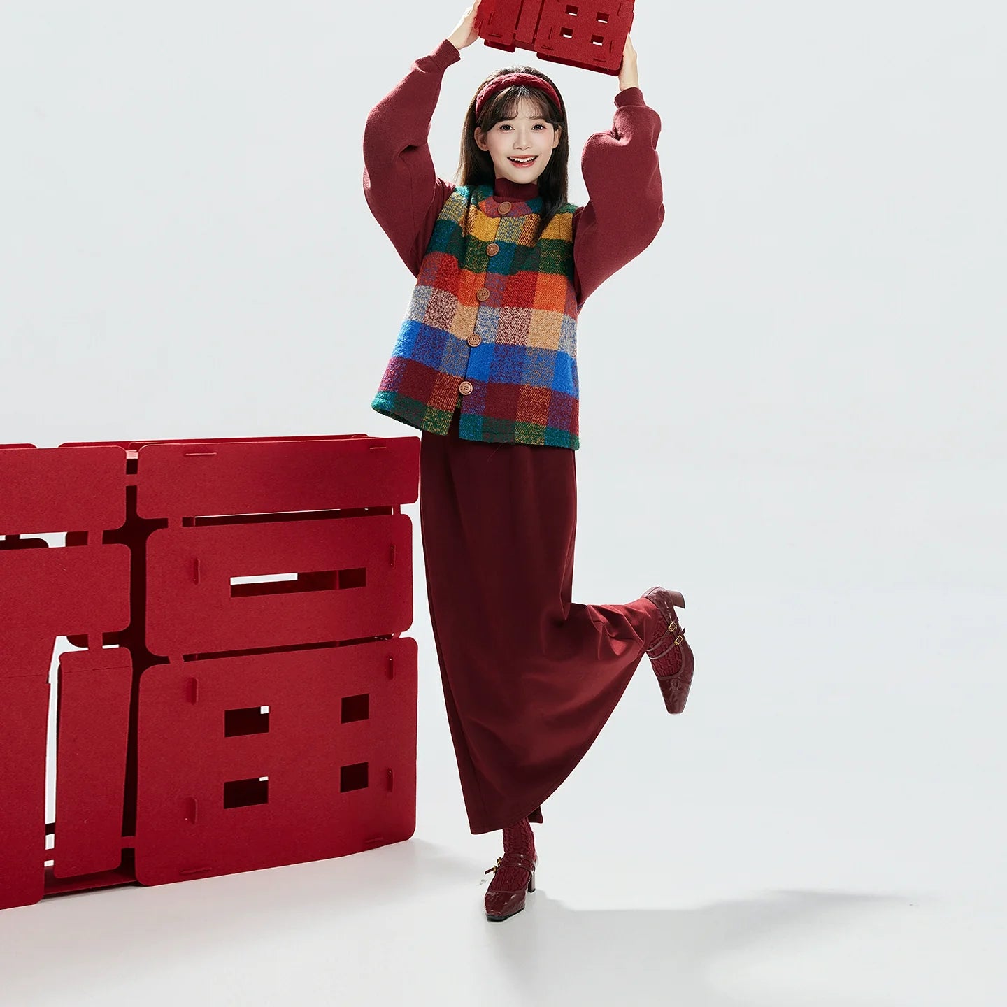 Song Dynasty Modern Hanfu Set for Chinese New Year Festivals - Hongyun 虹云 (Preorder)