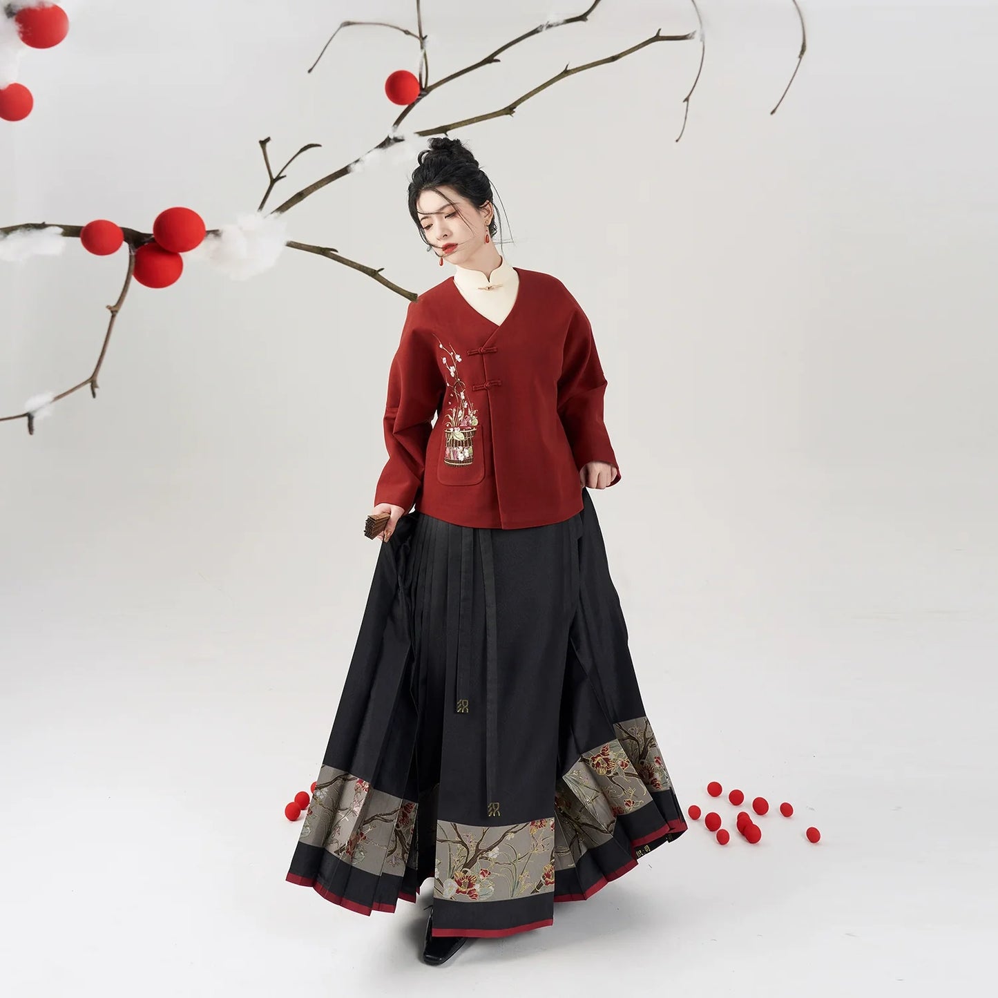 Ming Dynasty Modern Hanfu for Chinese New Year Festivals - Blessing Branch 福枝
