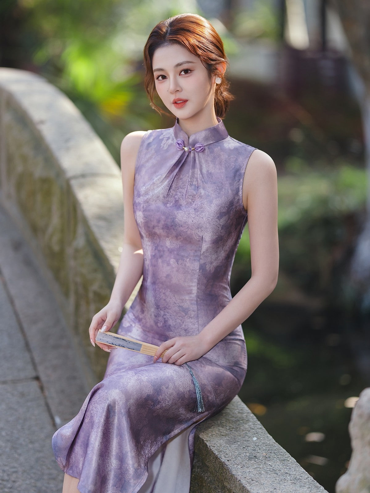 Sleeveless Violet Long Cheongsam | Resonate