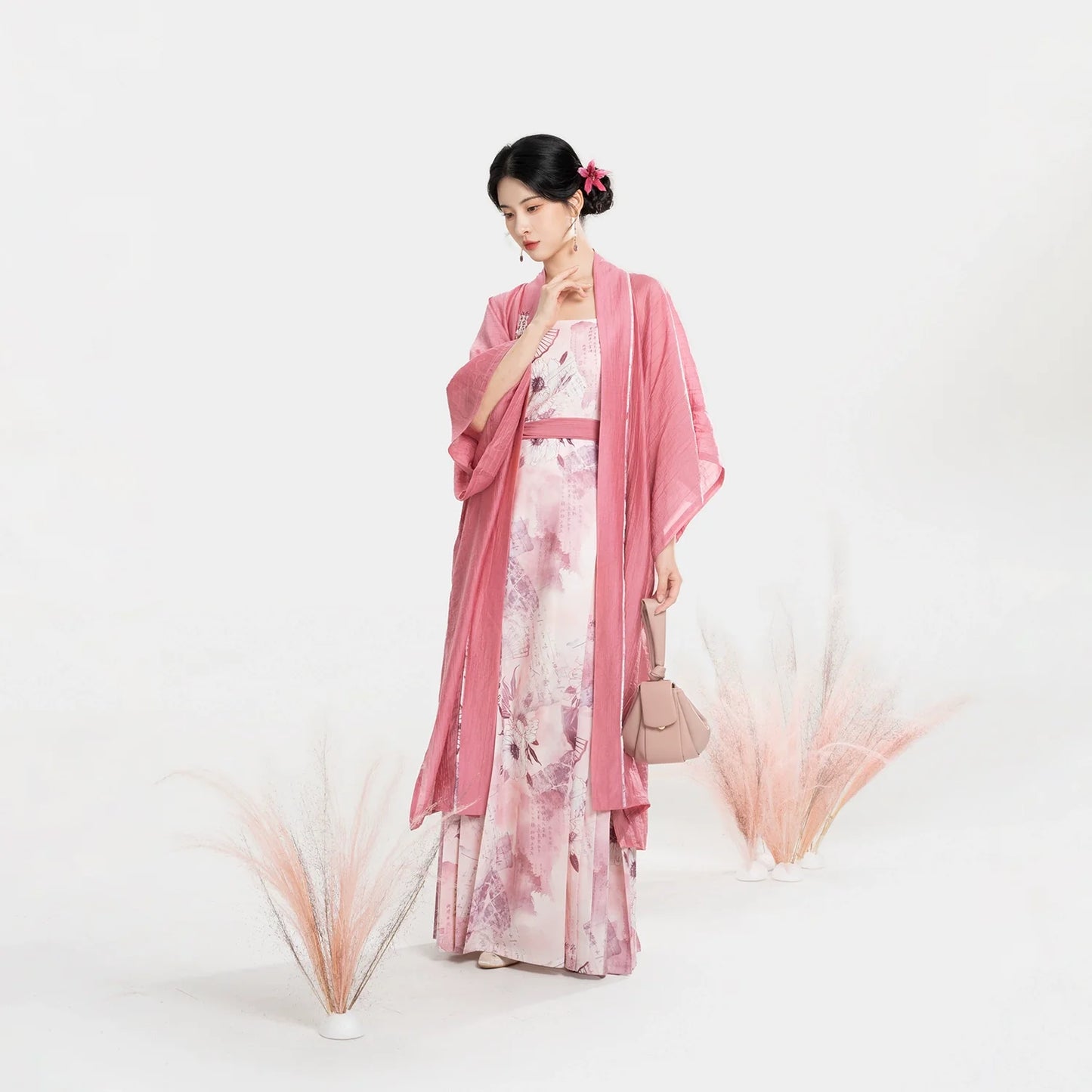 Song Dynasty Modern Hanfu Set with Changgan Temple Beizi and Mamian Slip Dress - Hongfu 红芙 (Preorder)