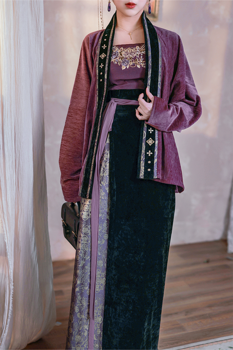 Song Dynasty Modern Hanfu Winged Sleeve Top and Spiral Skirt - Twilight Purple 暮山紫 (Preorder)