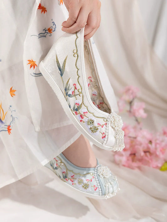 Eva - Embroidered Chinese Hanfu Shoes