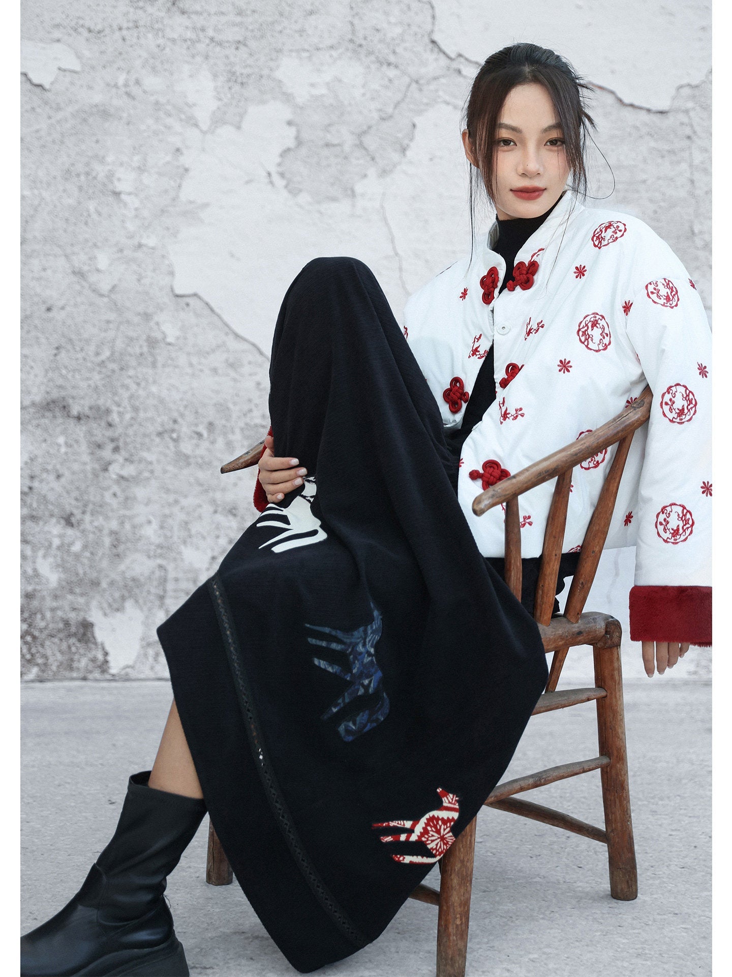 New Chinese Style Embroidered Padded Jacket