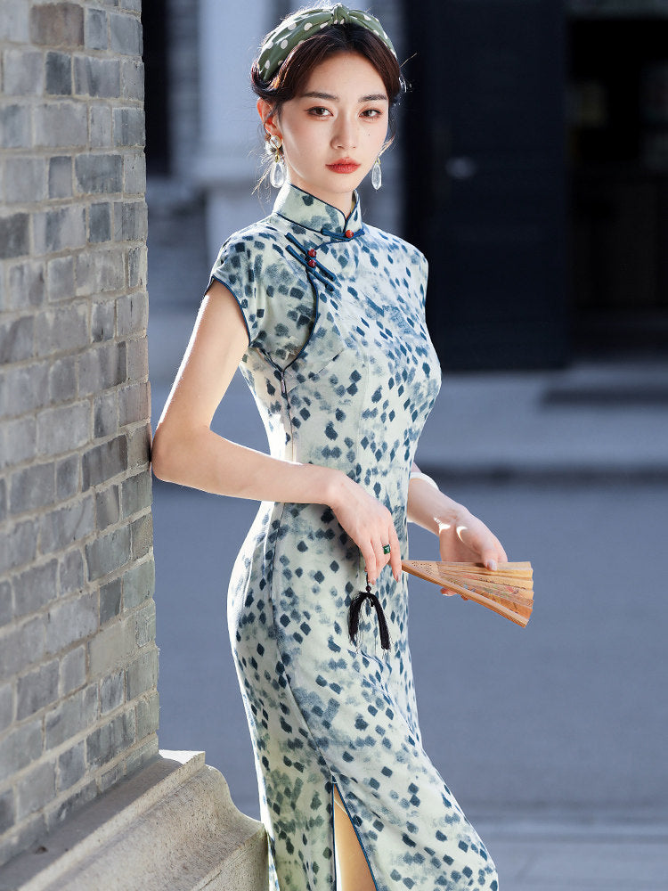 Short Sleeve Pixelated Long Cheongsam | Ida