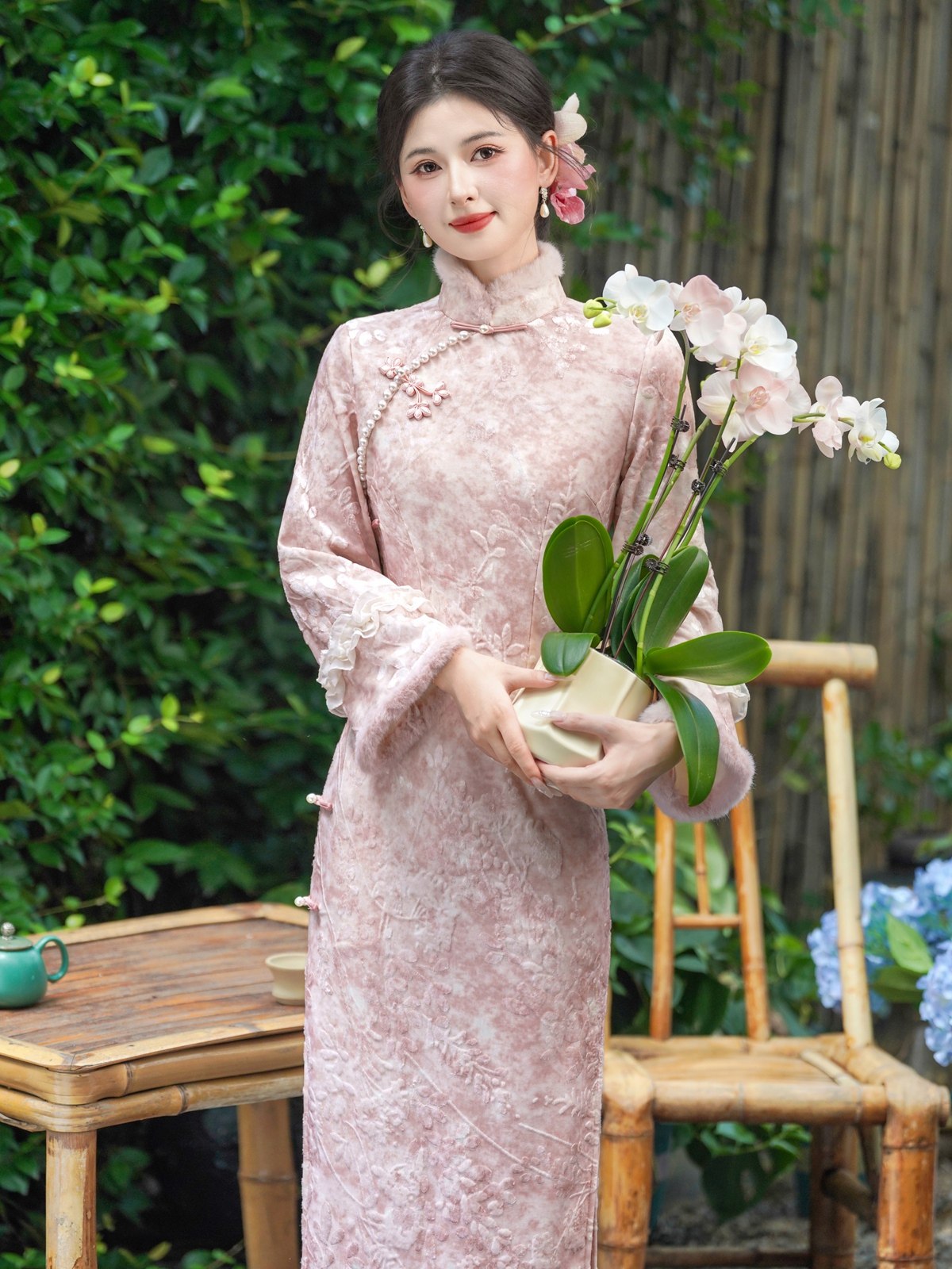 Long Sleeve Fur Trim Floral Qipao | Romance