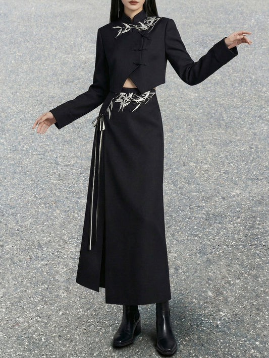 New Chinese Style Black Bamboo Leaf Print with Irregular Hem Crop Suit and Slit Skirt (Preorder)