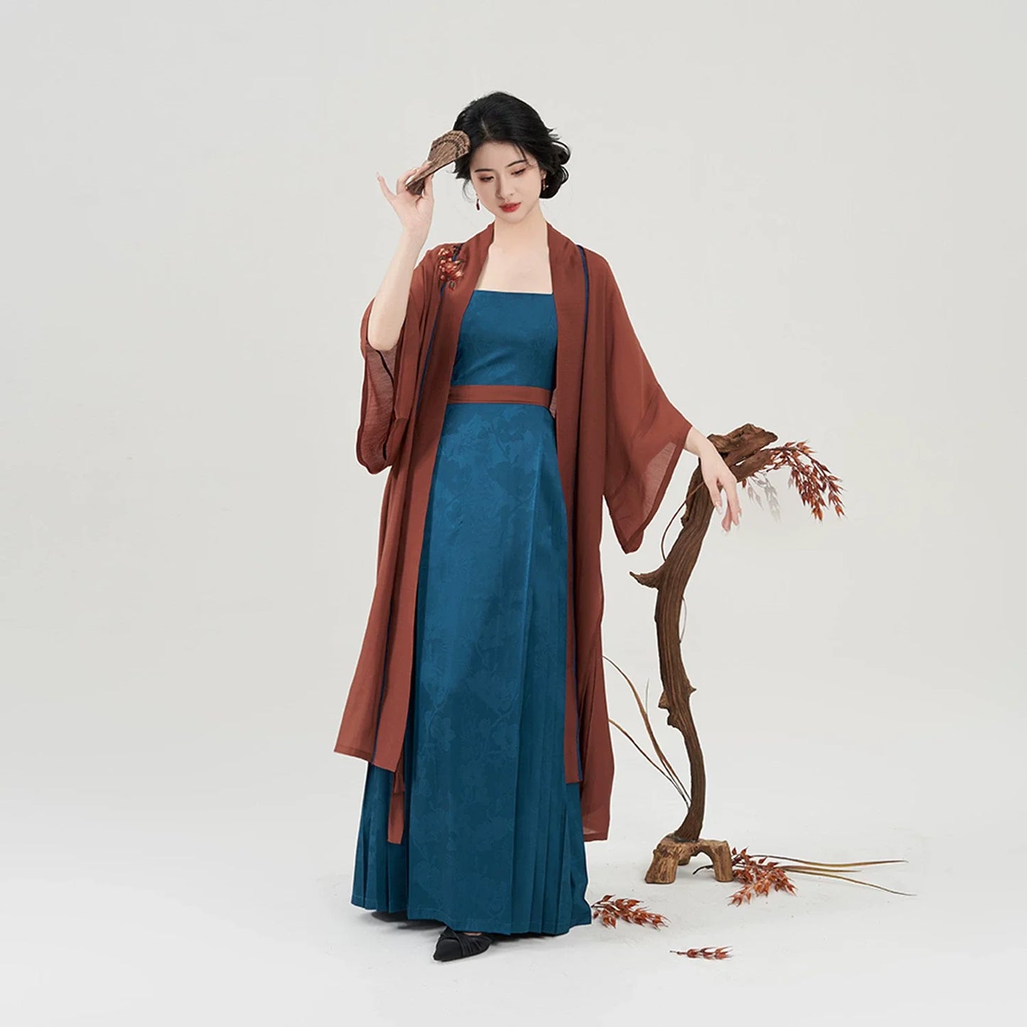 Song Dynasty Modern Hanfu - Fangqiu 方秋 (Preorder)