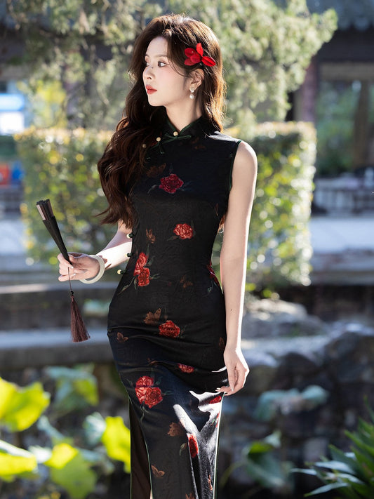 Burgundy Rose sleeveless floral long cheongsam qipao — detail view