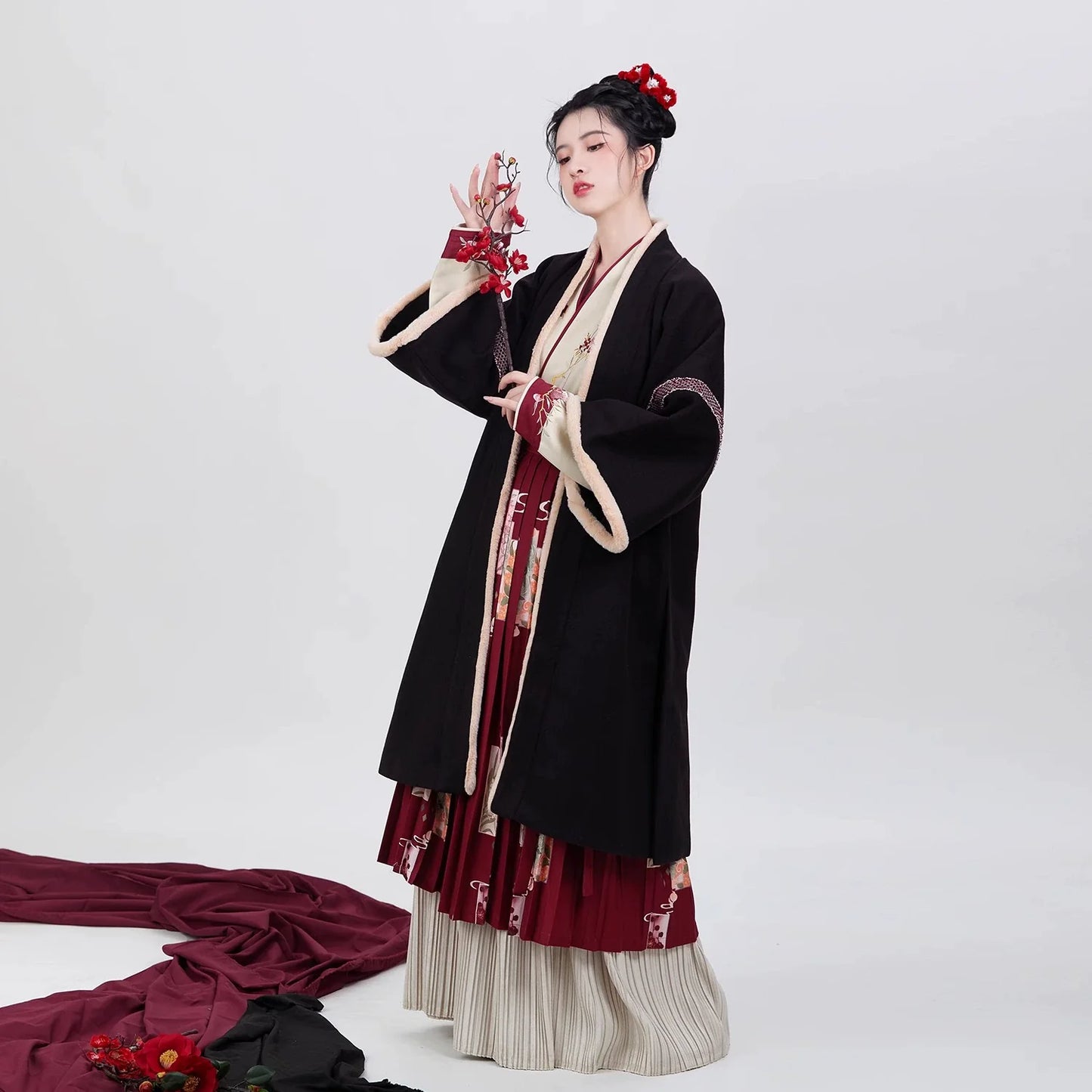 Song Dynasty Modern Hanfu for Chinese New Year Festivals - Four Seasons Flowers 四季花牌 (Preorder)