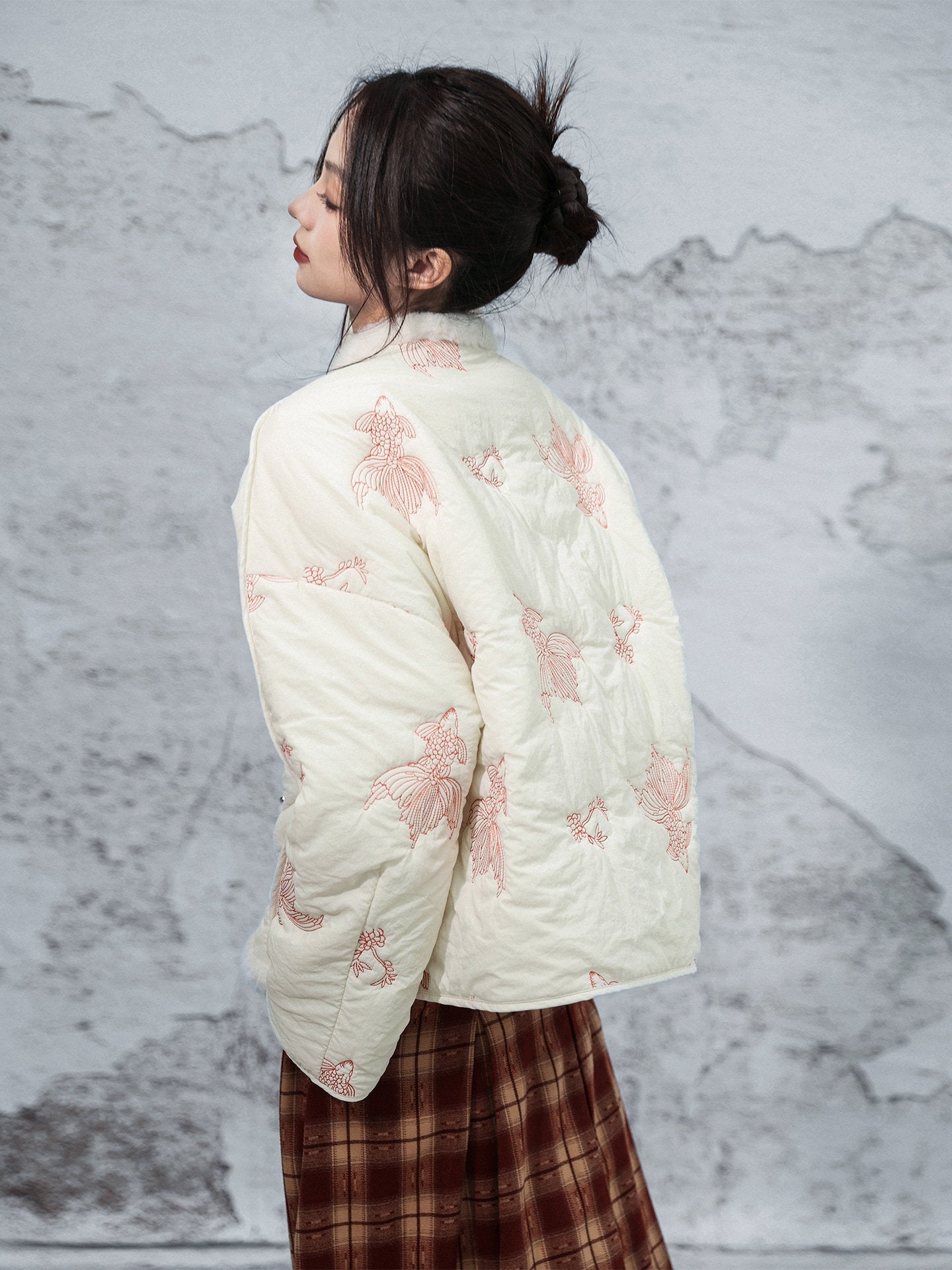New Chinese Style Koi Embroidered Crop Jacket - Chi Mengli 池梦鲤