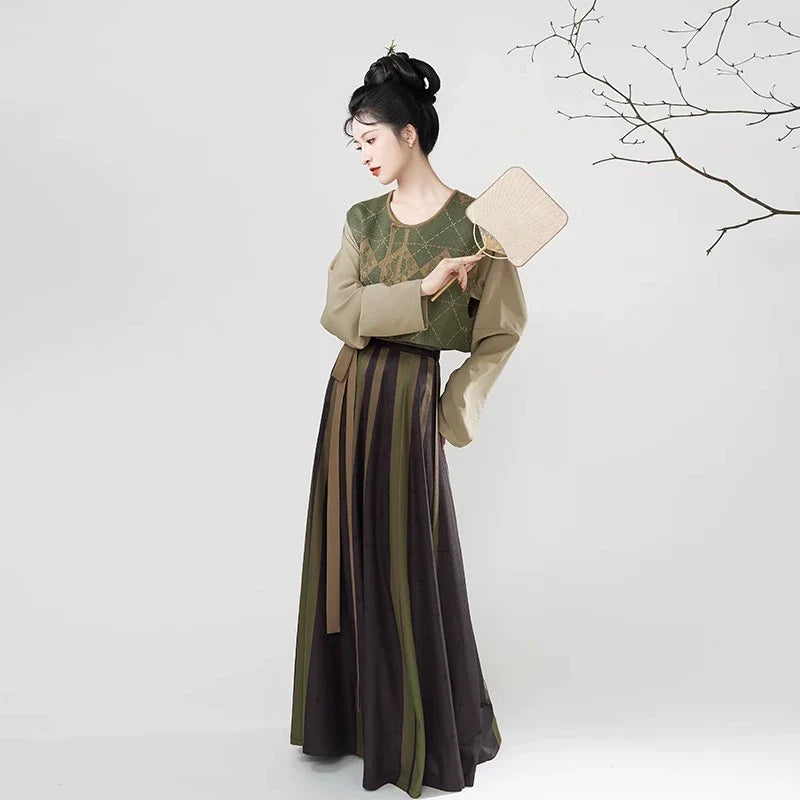 Tang Dynasty Modern Hanfu Set with Beizi Overlay & Flowing Eight-Panel Skirt - Twilight Returns 暮晚归 (Preorder)