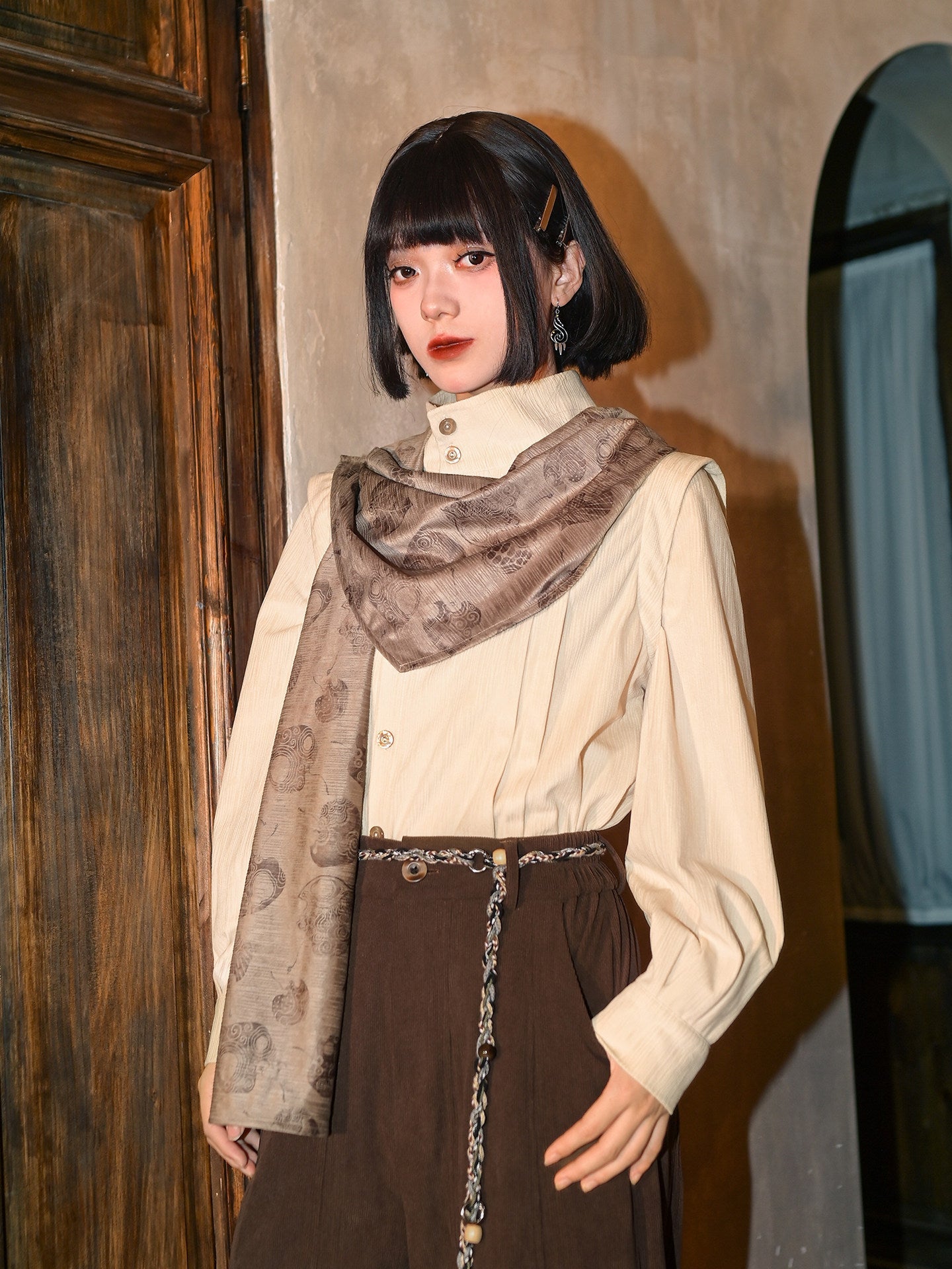 New Chinese Style Retro Long Sleeve Top with Detachable Cape - Reincarnation 轮回