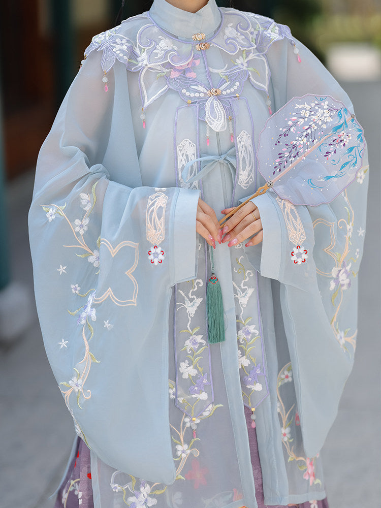 Ming Dynasty Hanfu Set with Cloud Collar & Mamian Skirt|Sleepless Petal 花未眠