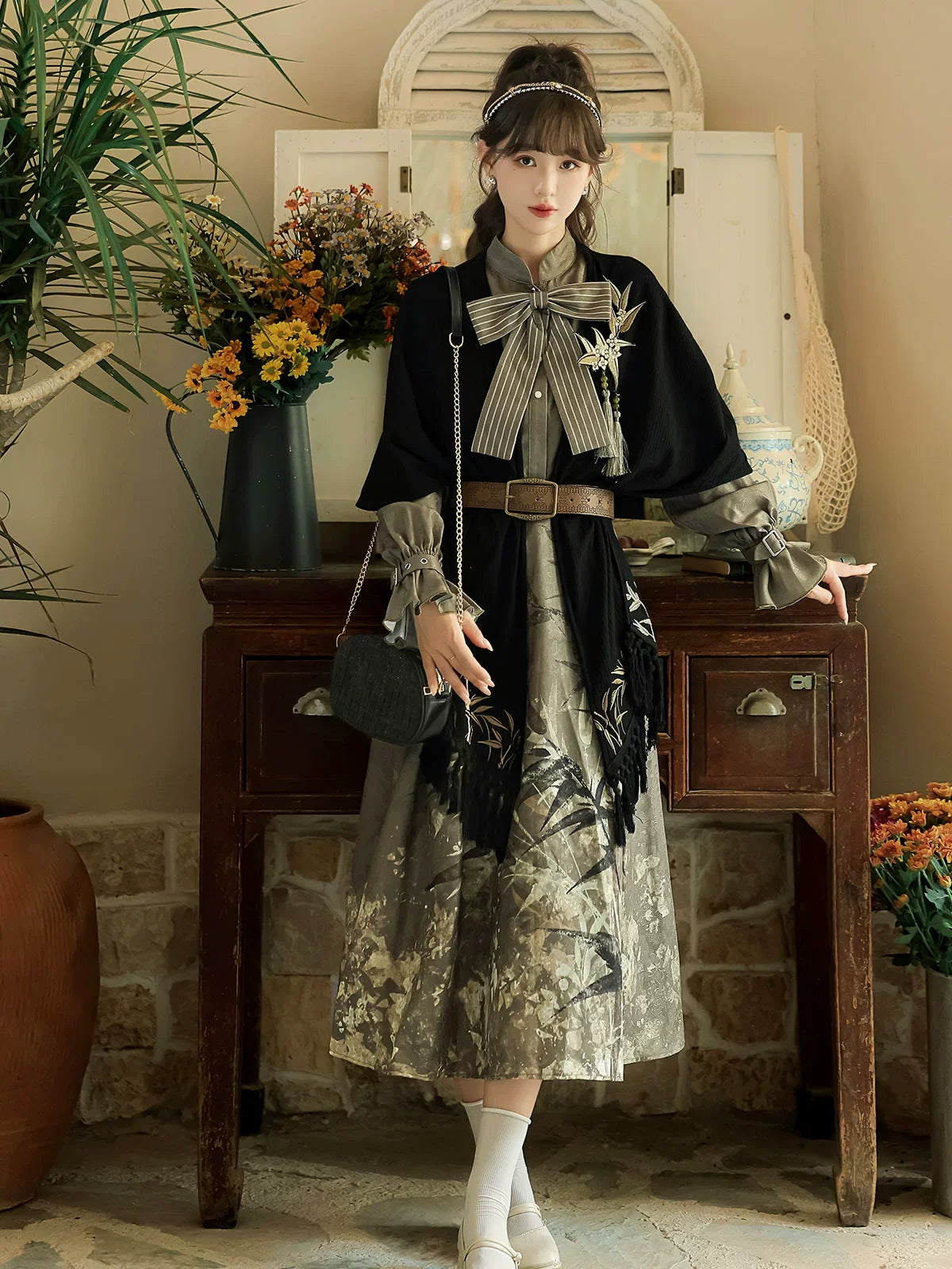 Glitter Bamboo 鎏金竹影 - New Chinese Style Printed Long-Sleeve Dress and Shawl Set (Preorder)