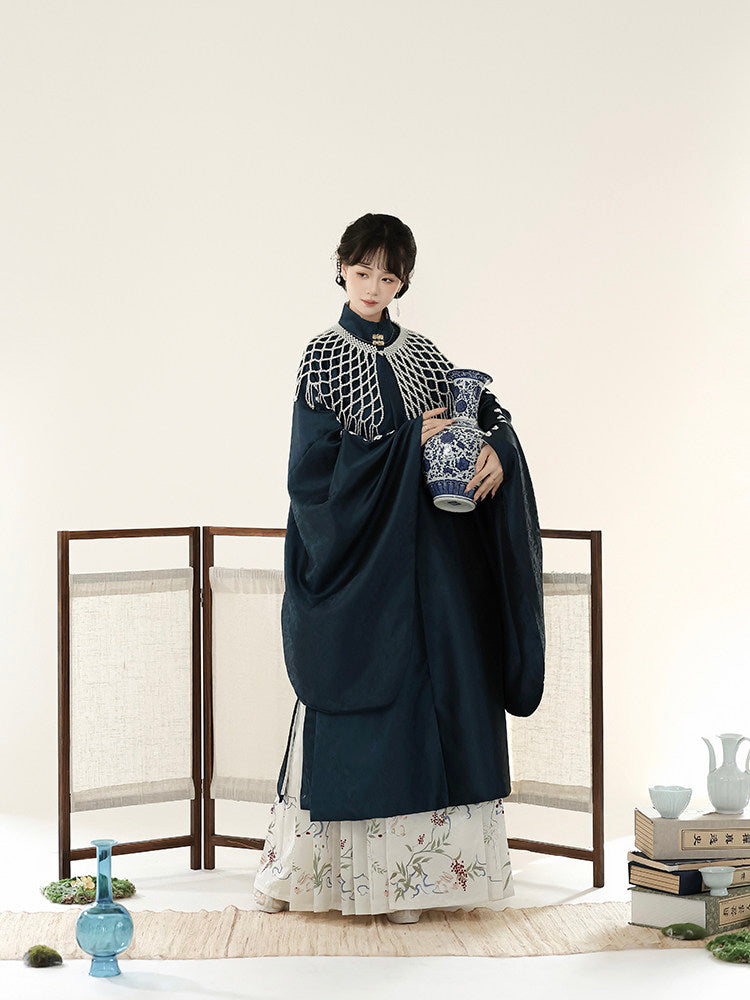 Ming Dynasty Pastel Mint Garden Print Robe & Mamianqun | Late Autumn 晚秋