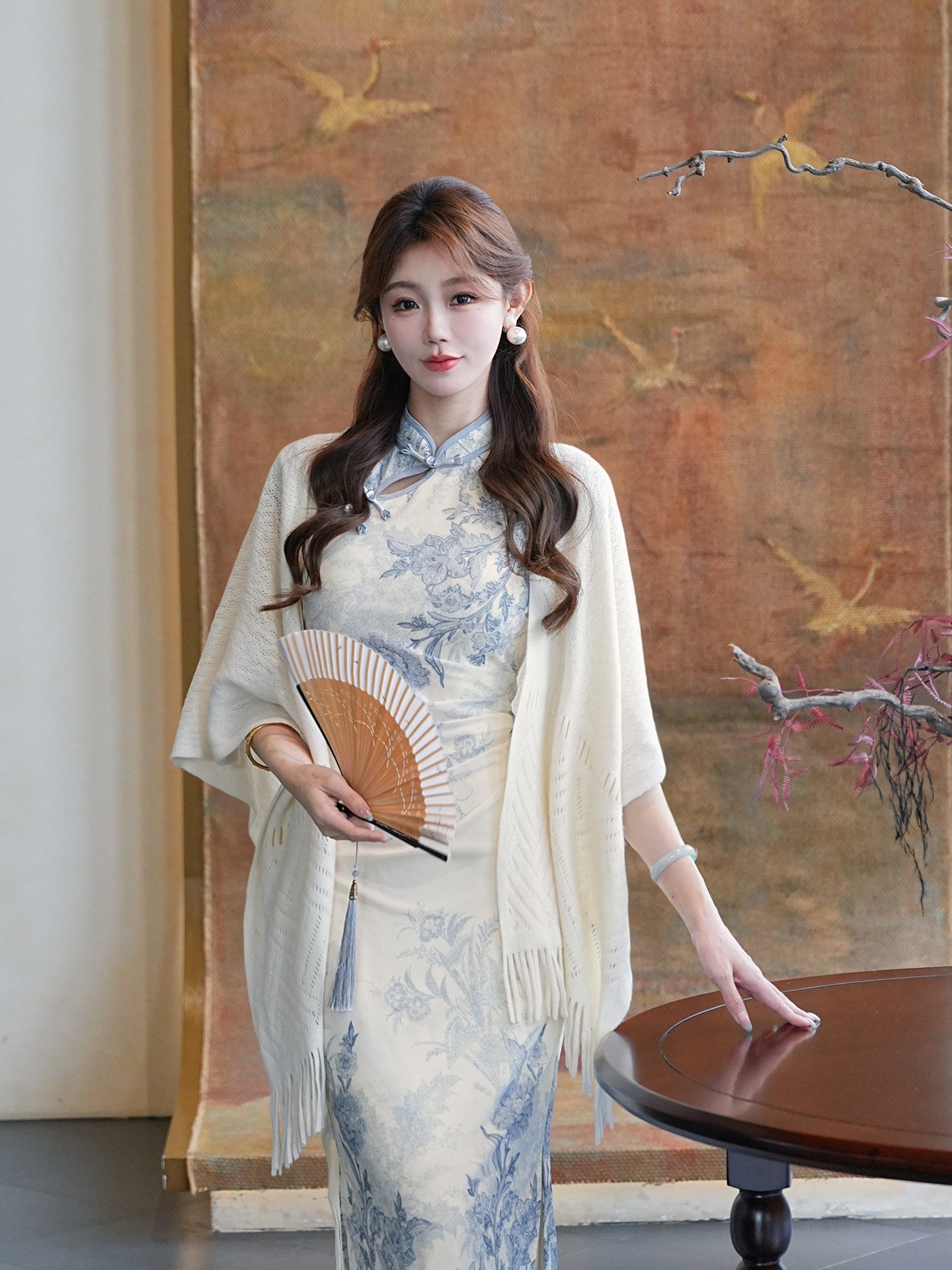 Short Sleeve Long Cheongsam | Porcelain