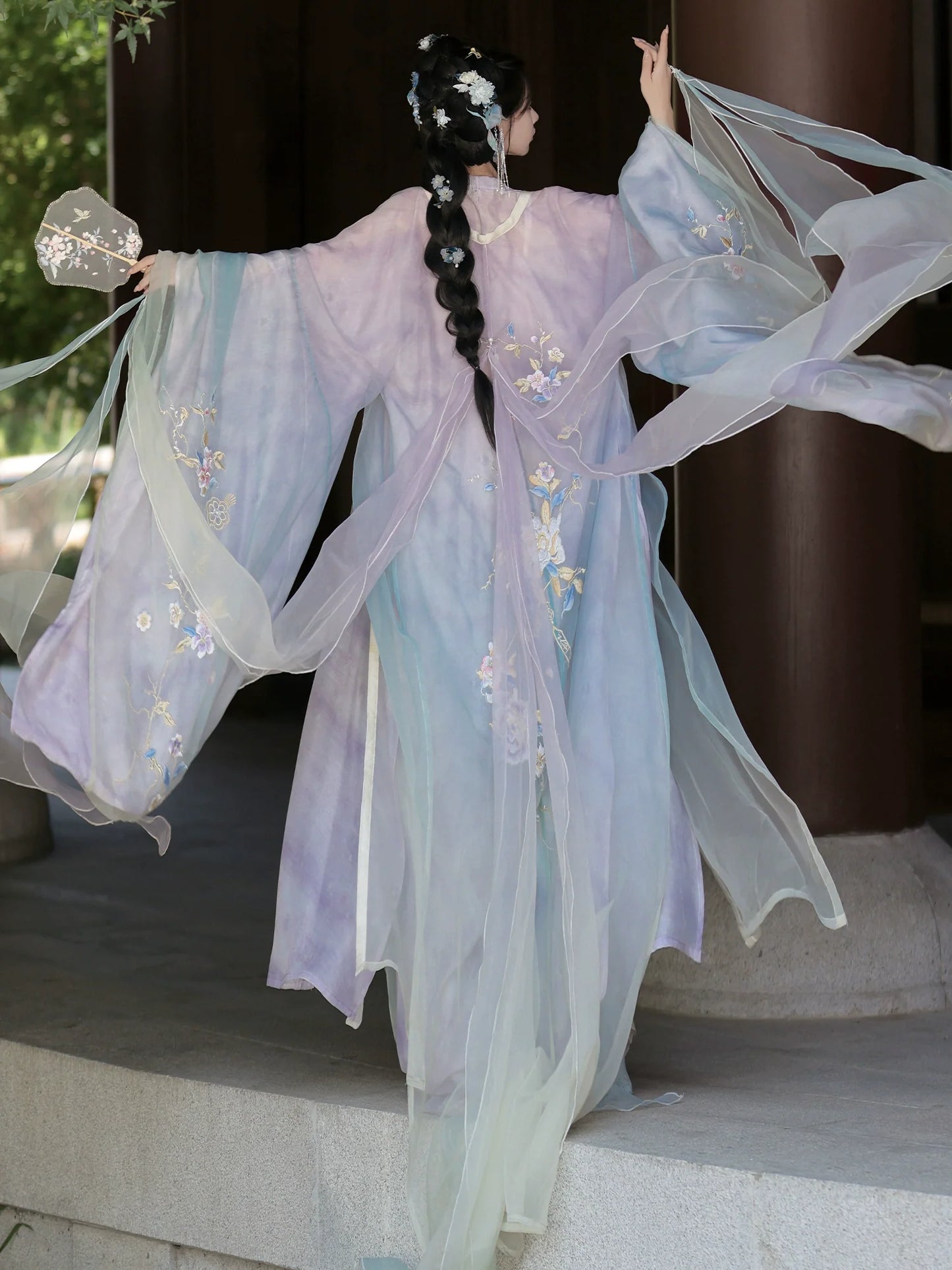 Zhiyi 知意 - Tang Dynasty Style Qiyao Ruqun