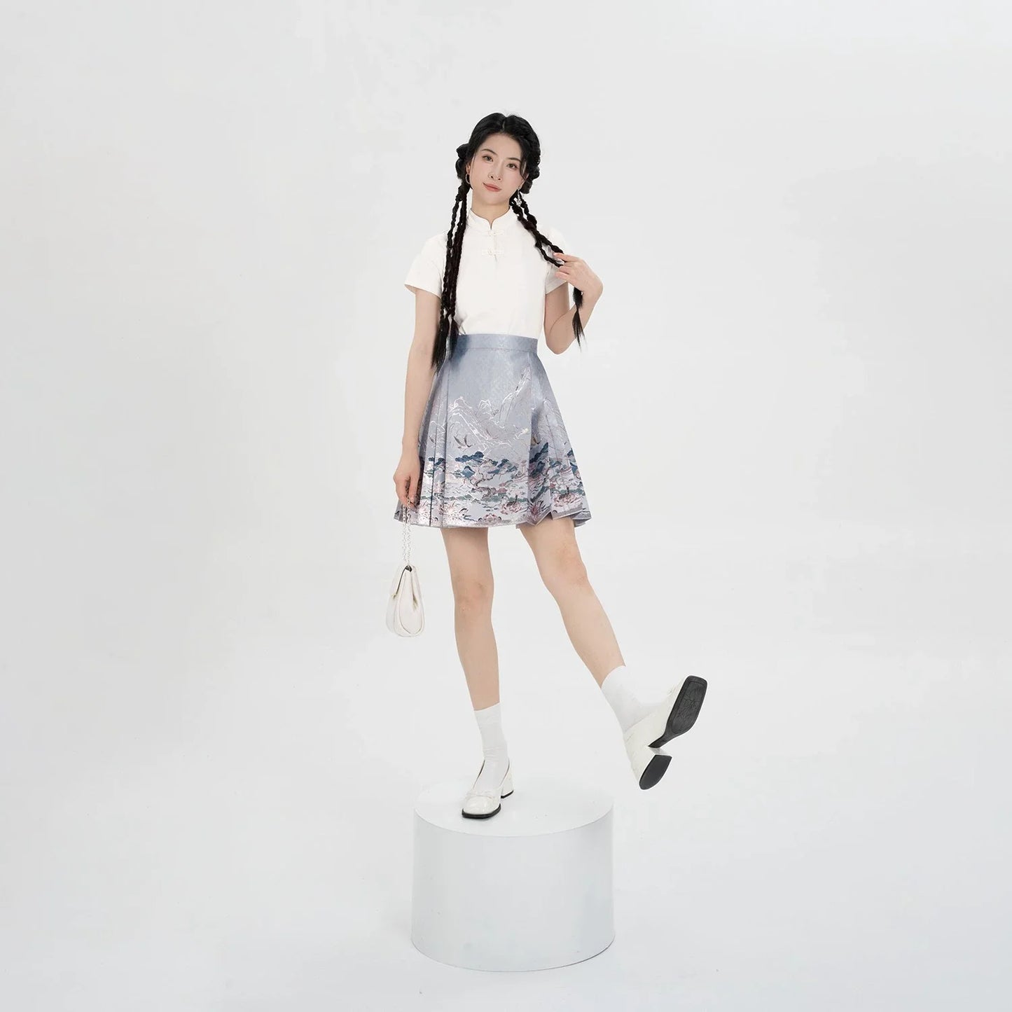 Ming Dynasty Modern Hanfu Top and Mamianqun Mini Skirt - Path of Flowers 一鹿莲生