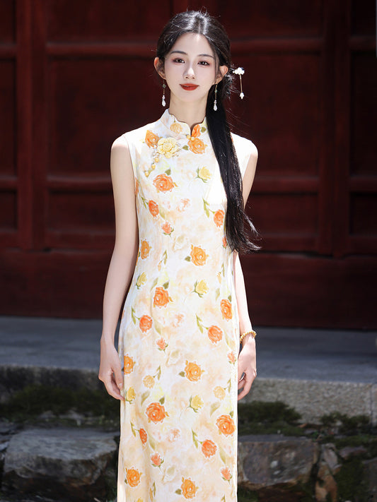 Orange Blossoms sleeveless cheongsam — floral print detail