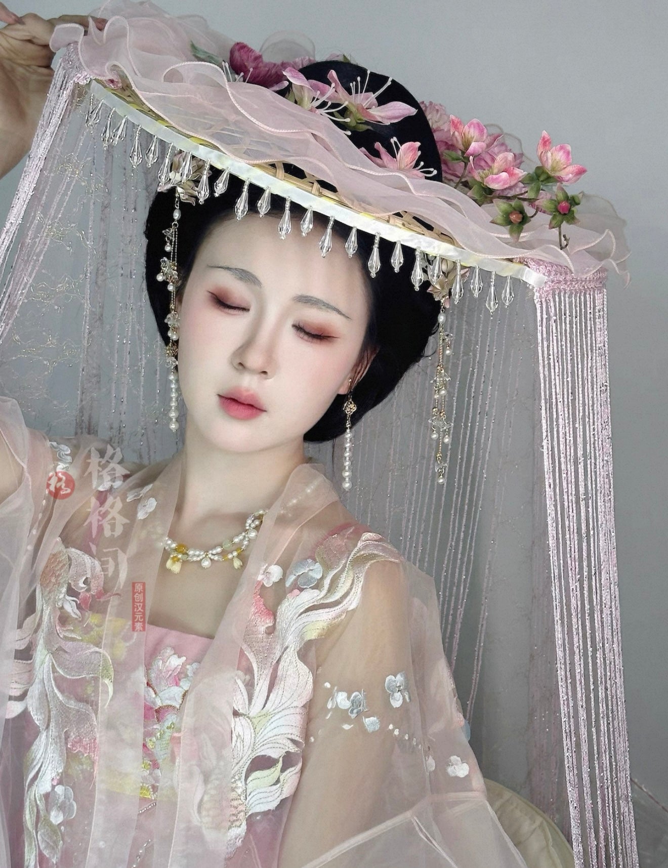 Peony Flowers Bamboo Veil Hat (斗笠)