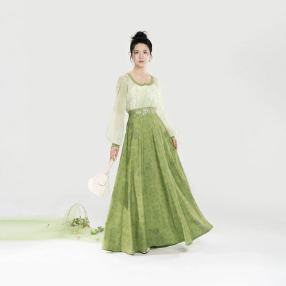 Tang Dynasty Modern Hanfu Set with Flowing Eight-Panel Skirt - Qingmei Lane 青梅弄 (Preorder)