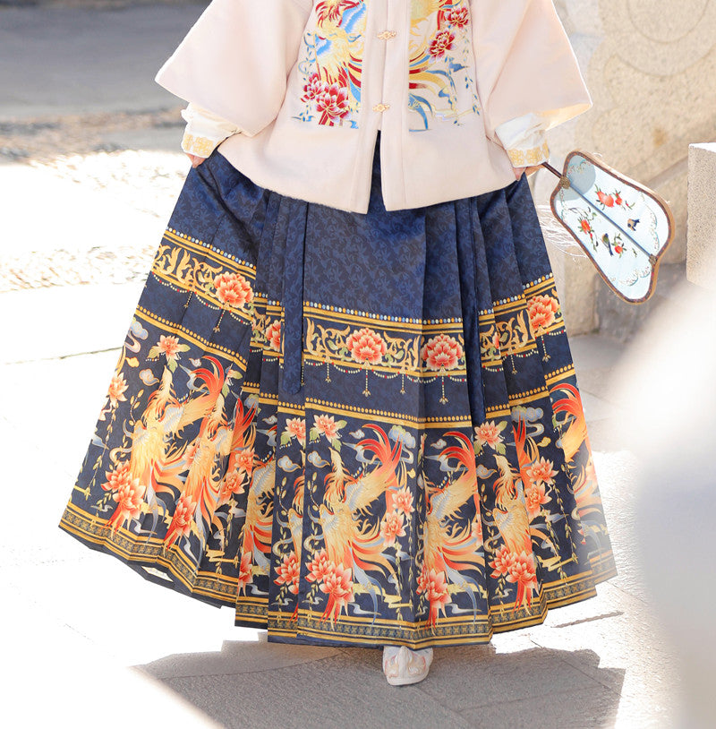 Ming Dynasty Hanfu Set Square Collar Top & Mamianqun | Phoenix Feather 凤羽