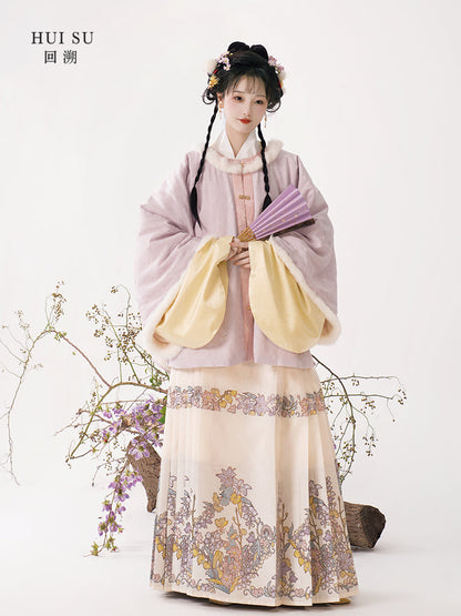 Zhaojun 昭君 - Ming Dynasty Round Neck Winter Robe