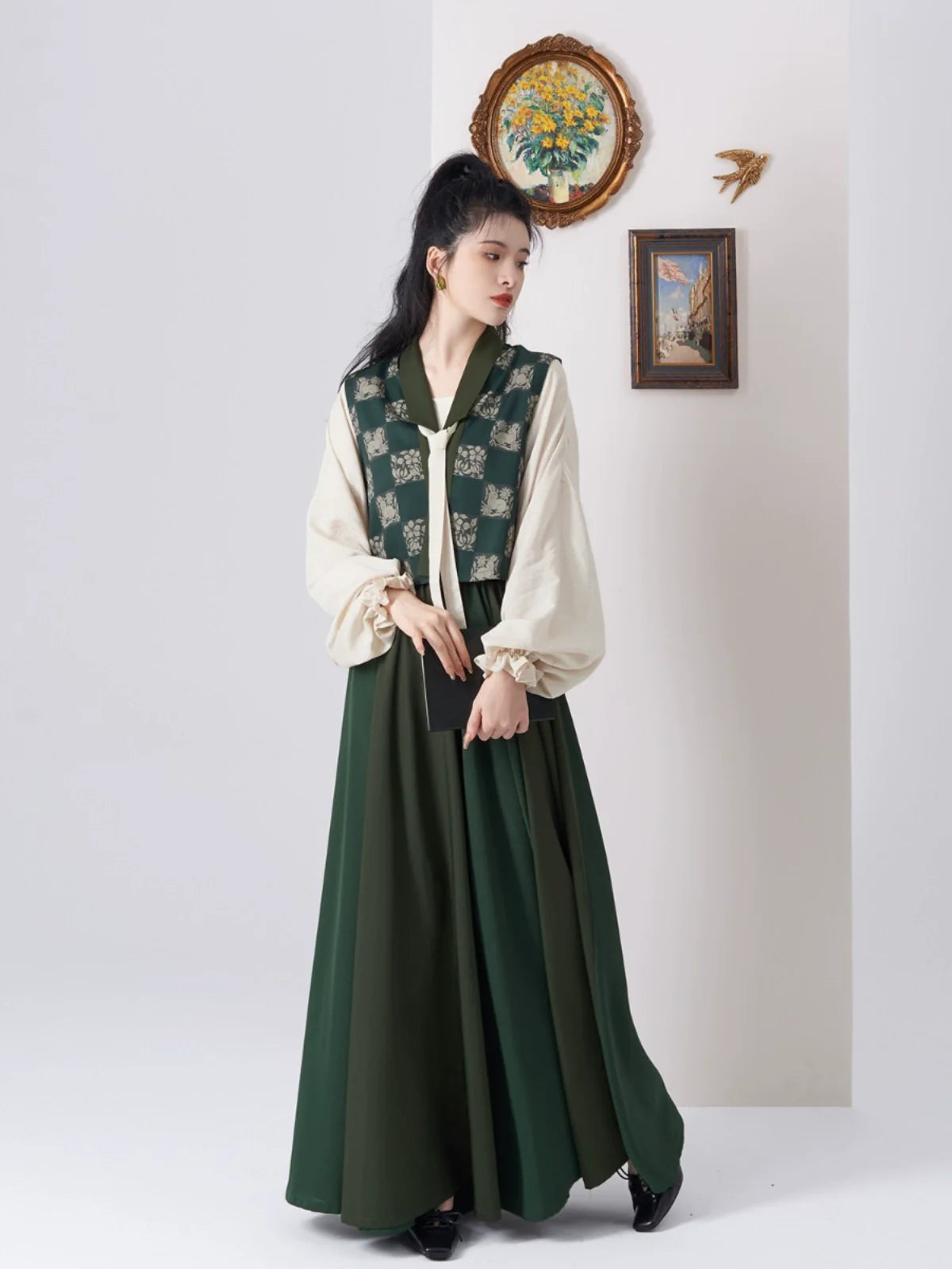 Tang Dynasty Modern Hanfu Set with Beizi Overlay & Flowing Eight-Panel Skirt - Baina 百纳 (Preorder)