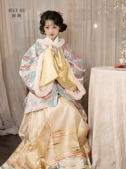 Zhaojun 昭君 - Ming Dynasty Round Neck Winter Robe