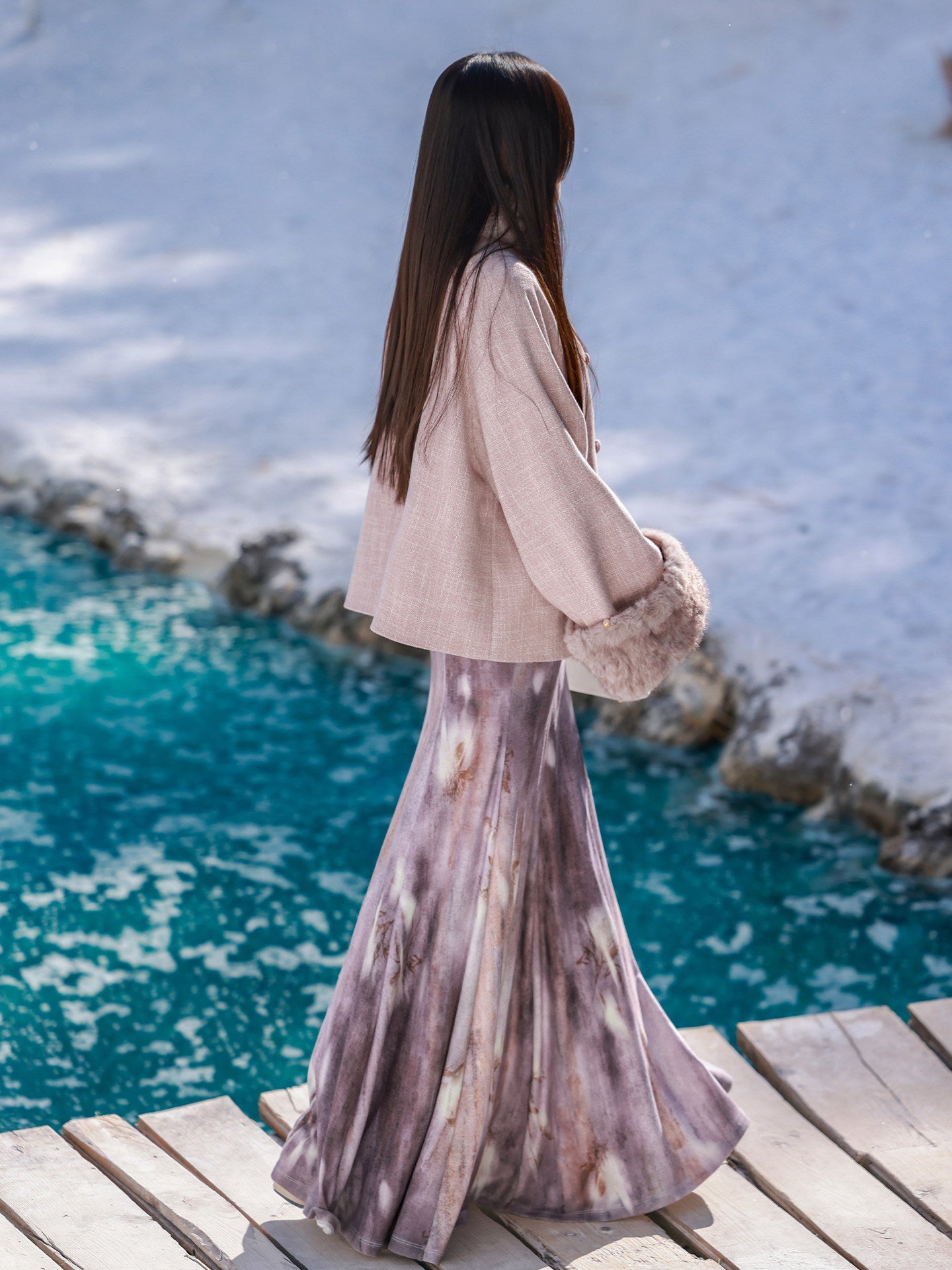 New Chinese Style Fitted Mermaid Cheongsam Dress and Outerwear with Detachable Fur Collar - Purple Mist 生紫烟 (Preorder)