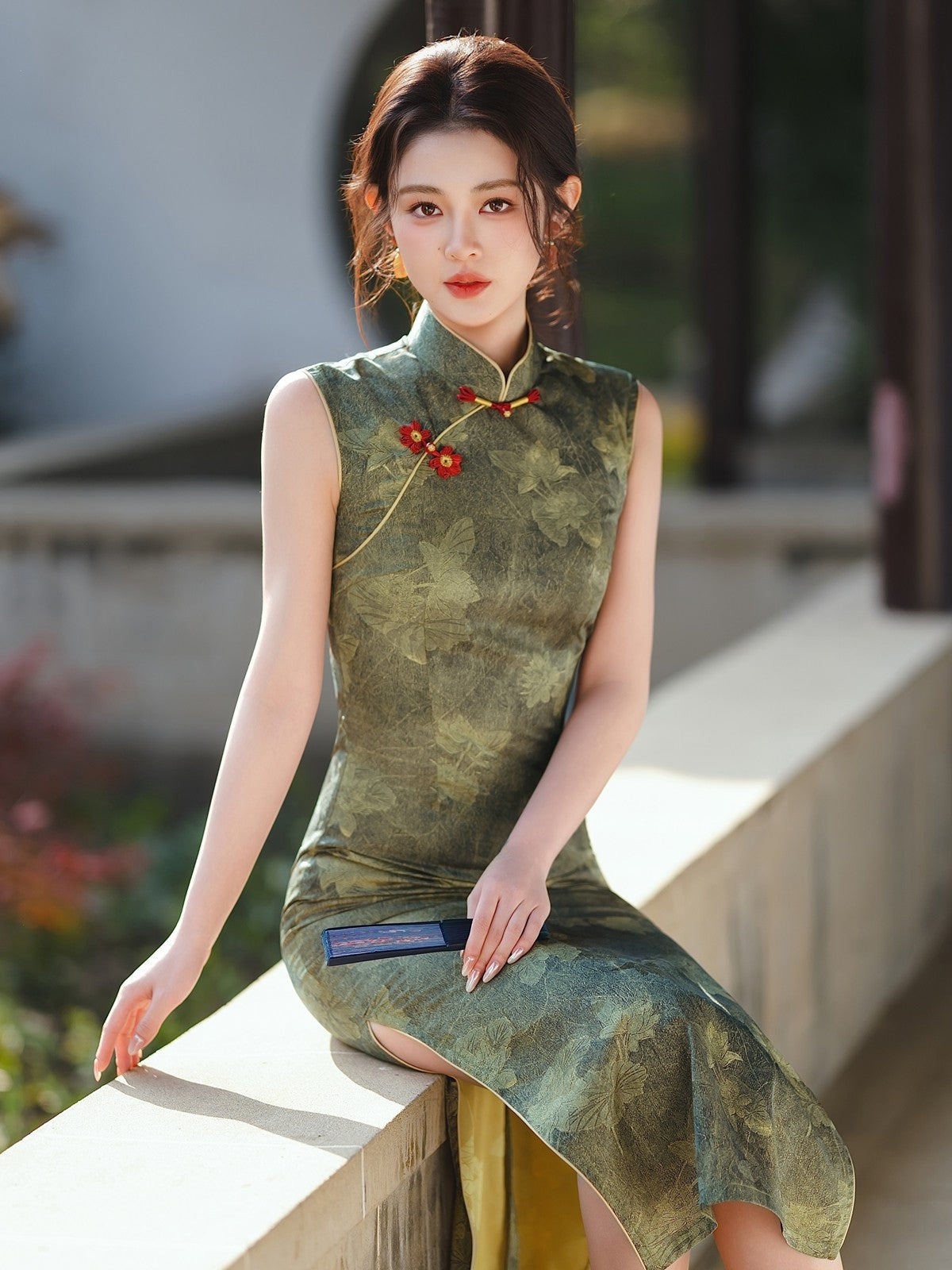 Sleeveless Floral Midi Cheongsam | Forest