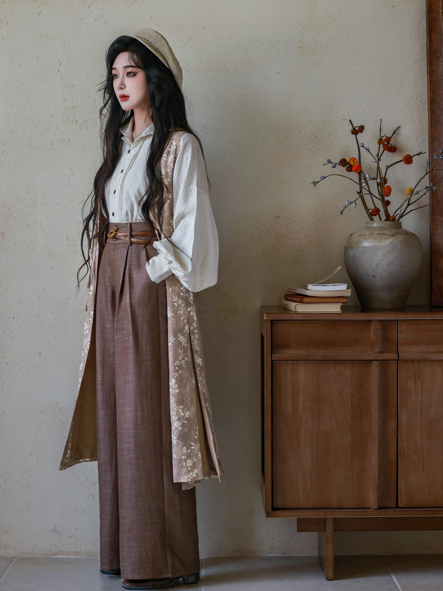 Chinese Sleeveless Robe with Cotton Linen Top & Wide Leg Pants | Southern French Holiday 南法假日