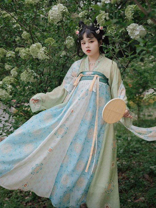 Qingping - Tang Dynasty Hanfu Matching Set — women's Tang dynasty hanfu matching set, detail view