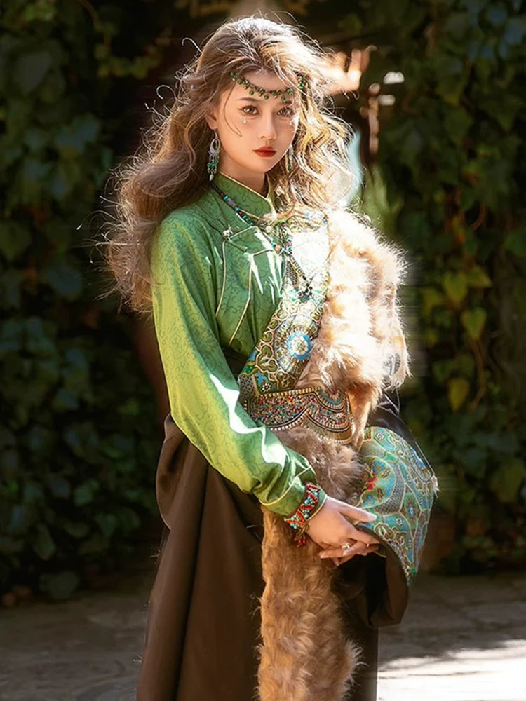 Jade Highlands - New Tibetan Costume Green Ethnic Robe Sichuan-Tibet Photography Journey