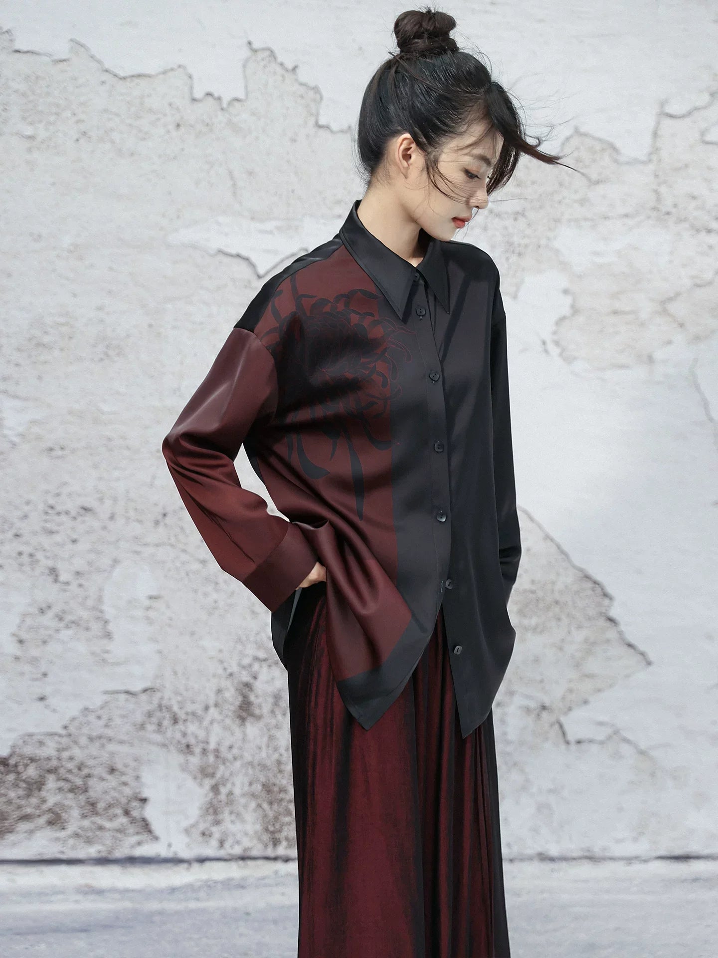 New Chinese Style Dark Satin Black and Red Chrysanthemum Printed Long Sleeve Top - Nine Autumn Guest 九秋客