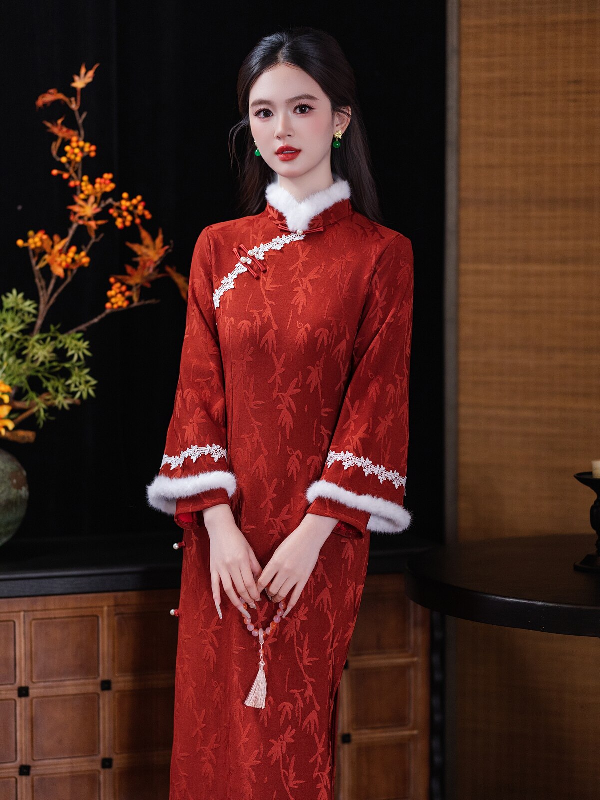 Chinese Wedding Engagement & Tea Ceremony Long Sleeve Cheongsam | Qiluo