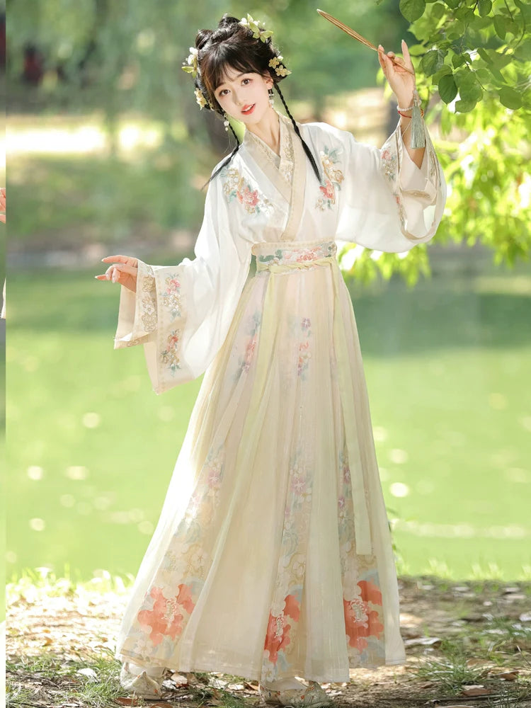 Wei Jin Dynasty Qiyao Ruqun Hanfu | Spring Flowers