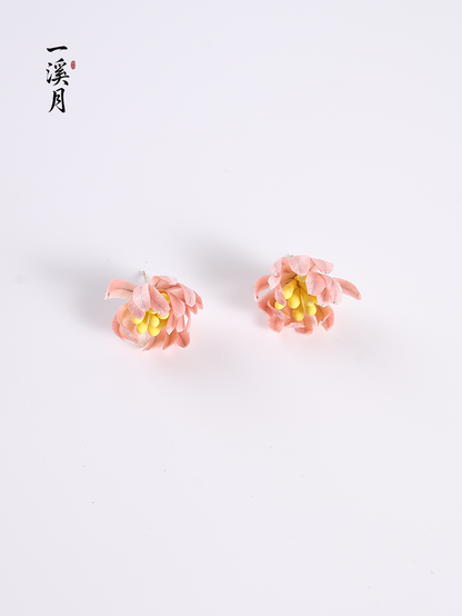 Chrysanthemum Velvet Flower Stud Earrings | Qipao Jewelry