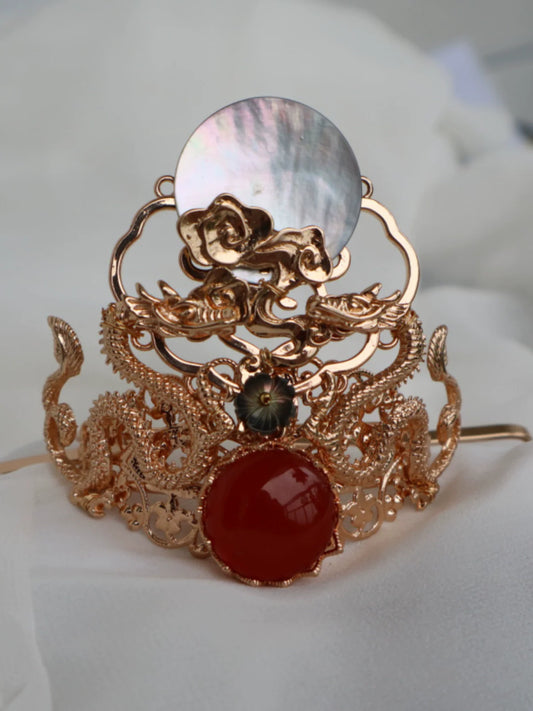 Yulong hair crown, detail of design