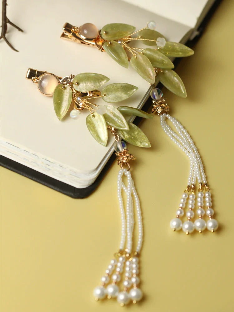 Hair Clip: Yuhe