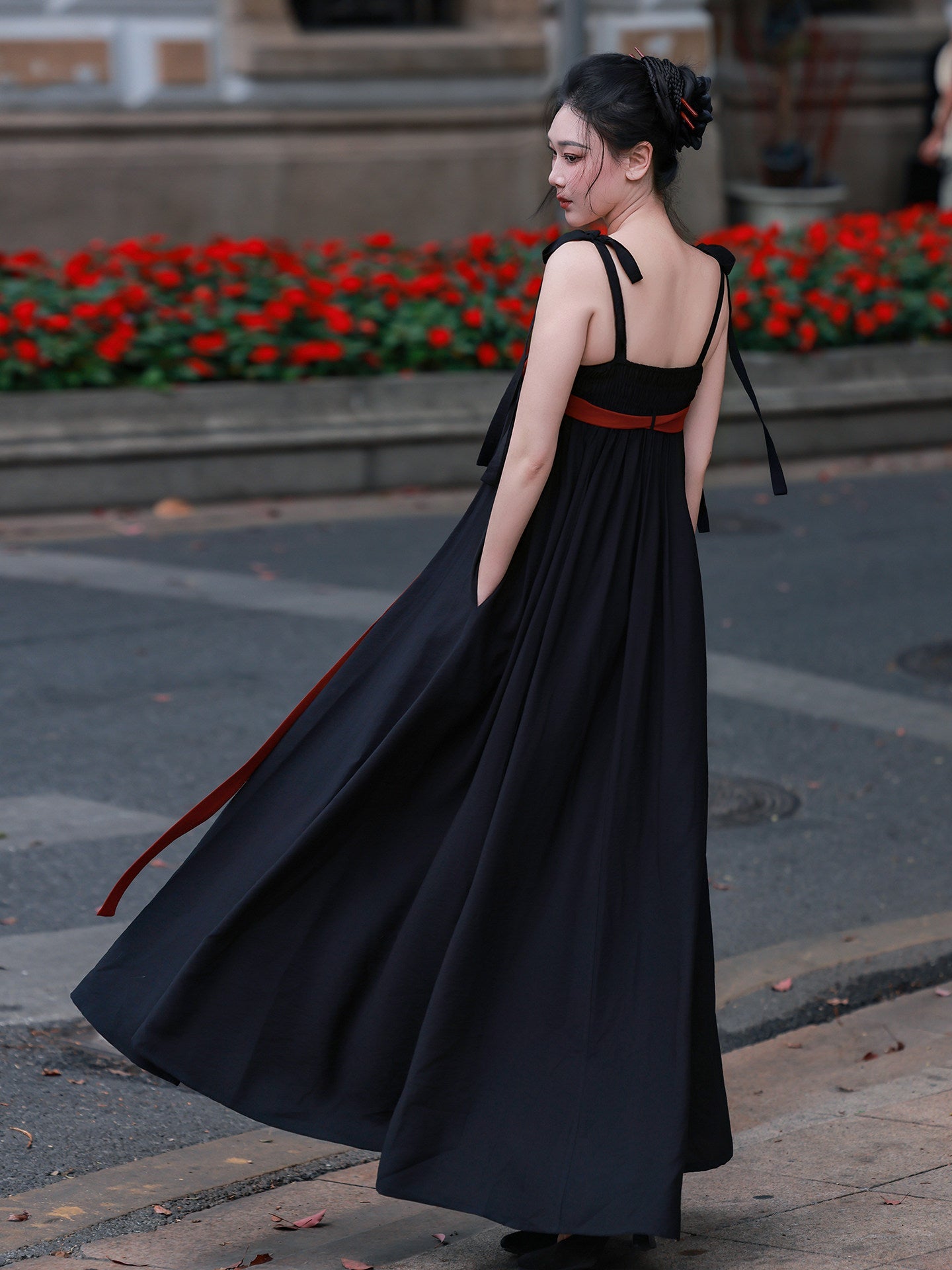 Xuan Mo | Modern Chinese Hanfu Set with Jacket and Elastic Qixiong Strap Dress