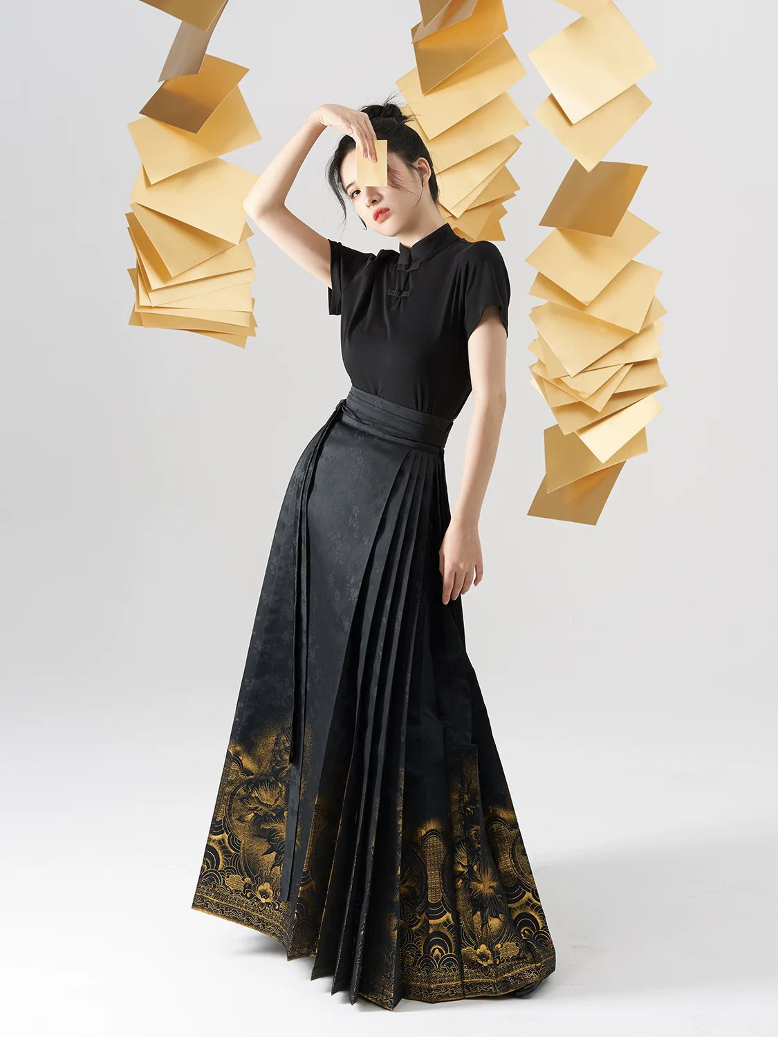 Chinese Blouse & Mamian Skirt Outfit | Golden Shadow Flower 金影昙花