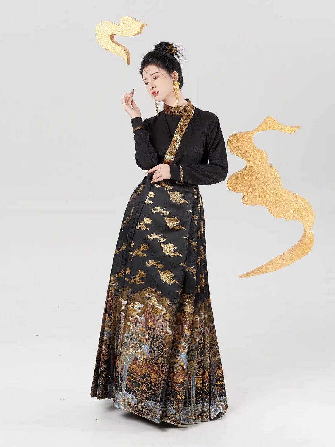 Ming Dynasty Modern Hanfu Mamianqun Outfit - Copper Furnace 铜炉