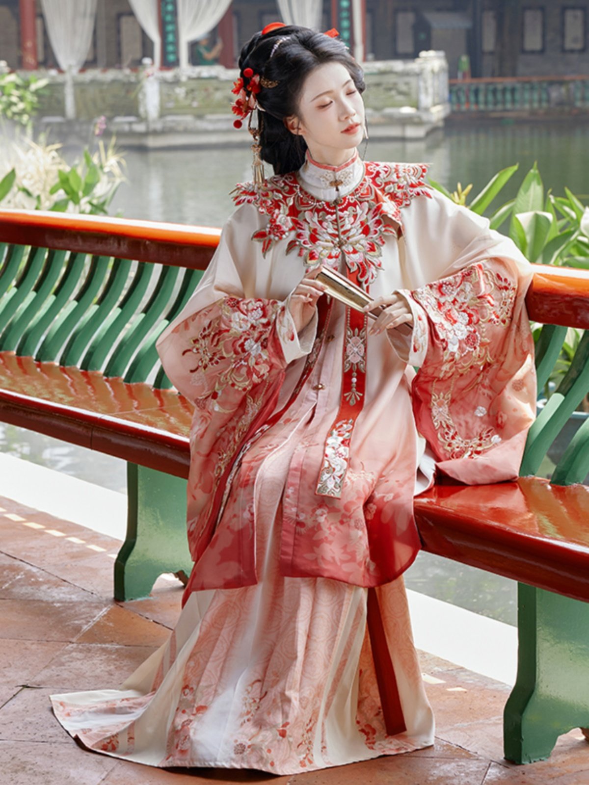 Ming Dynasty Fairytale & Butterflies Hanfu Set | Thousand Rivers Dream 千川一梦
