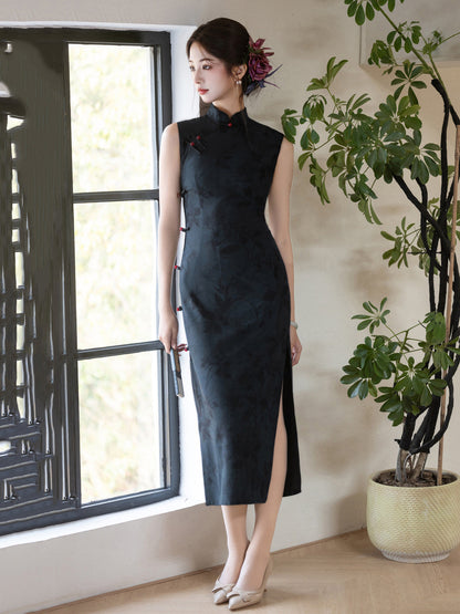 Sleeveless Floral Midi Cheongsam | Vampire
